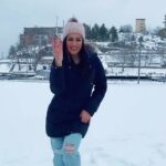 Maryam Zakaria Instagram - I just had to dance in the snow 😂🥶🤪 #danceinthesnow #reelsinstagram #stockholm #sanak