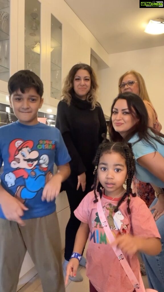 Maryam Zakaria Instagram - Family fun 😂❤️ . . #family #funnyreels #trending