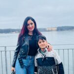 Maryam Zakaria Instagram - Mumbai ✈️ Stockholm, it’s family time ❤️😘🎉💫 . . #travel #travelreels #transition #sweden #stockhom