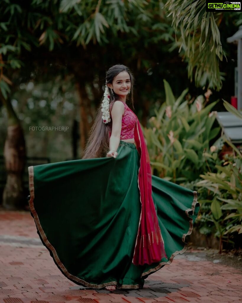 Meenakshi Anoop Instagram - Sparkle 🦋 Stylist and designer : @doms.2010 Costume: @threadnneedle_official jewellery: @anokhi_priyakishore Photography: @FOTOGRAPHERJP