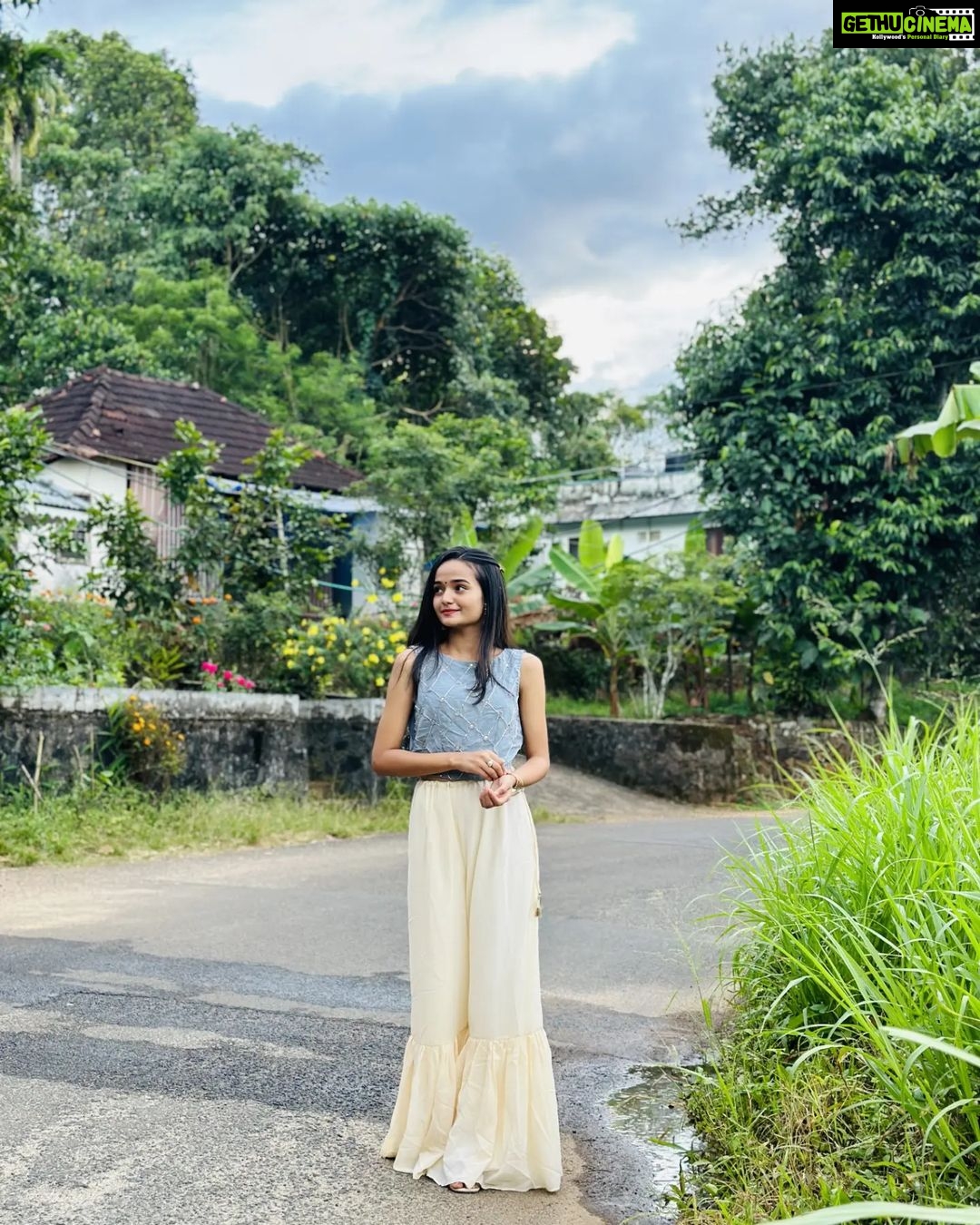 Meenakshi Anoop Instagram - Sky's of blue 💙