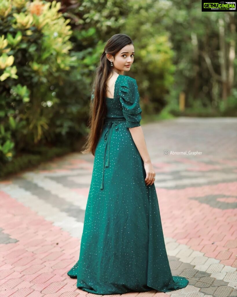 Meenakshi Anoop Instagram - Look 🐢 Stylist and designer : @doms.2010 Costume: @western_lady_ jewellery: @anokhi_priyakishore Photography: @abnormal_grapher