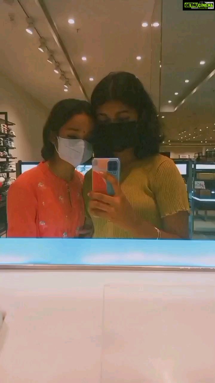 Meenakshi Anoop Instagram - When we go for shopping alone for the first time.......