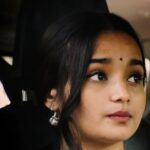 Meenakshi Anoop Instagram - Parajittokke edukkande njn pose cheyyarunnu🙈🙈🙈🙈 @deepuz_official_ 📸