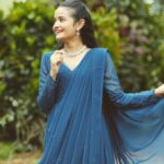 Meenakshi Anoop Instagram – Look alive ❄️
👗@vasthralayaa