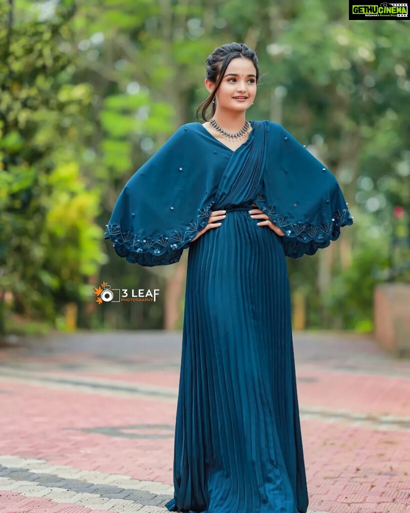 Meenakshi Anoop Instagram - Yuhhh🦋 Stylist and designer : @doms.2010 Costume: @western_lady_ jewellery: @anokhi_priyakishore Photography: @3leaf_photography
