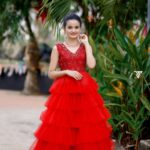 Meenakshi Anoop Instagram - RED❤️IT'S A COMMON FAVOURITE ❤️ Stylist and designer :@doms.2010 Photography:@fotographerjp Costume: @stitch_n_fit Jewellery:@anokhi_priyakishore Hair: @rathybaiju artistry Makeup: @arun_uthradam
