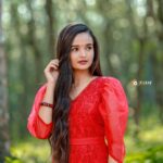 Meenakshi Anoop Instagram - Christmas week ❄️🎅🎄🎁 Stylist : @doms.2010 Click:@3leaf_photography Costume: @threadnneedle_official