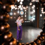 Meenakshi Anoop Instagram - Mirror to pose🌚 📸@_sil_ver_fox_ 📍@lights_and_frames_by_heavens