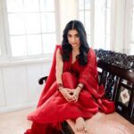 Meera Jasmine Instagram - In your light I learn how to love ♥️ Rumi ♾️ 📸 @arunvaiga 🎨 @unnips #Red #ValentinesDay #AllThingsLove #OnwardsAndUpwards #MJ #MeeraJasmine