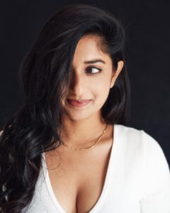Meera Jasmine Instagram - Be more of you and less of them 🤍

📸 @raoulxv 

#LoveForWhite #Denims #TuesdayThoughts #ShootDiaries #OnwardsAndUpwards #MeeraJasmine #MJ