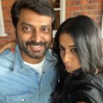 Meera Jasmine Instagram - And that’s the best thing about reunions. They make you time travel and make you experience all the warmth and tenderness that lit up your path. Thank you for rekindling those treasured memories dear @narainraam . I wish you nothing but the best of it all, because you absolutely deserve them. Onwards and Upwards 🦋💖 #Reunions #AboutLastNight #WeekendMood #OnwardsAndUpwards #MJ #MeeraJasmine