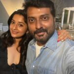 Meera Jasmine Instagram - And that’s the best thing about reunions. They make you time travel and make you experience all the warmth and tenderness that lit up your path. Thank you for rekindling those treasured memories dear @narainraam . I wish you nothing but the best of it all, because you absolutely deserve them. Onwards and Upwards 🦋💖 #Reunions #AboutLastNight #WeekendMood #OnwardsAndUpwards #MJ #MeeraJasmine