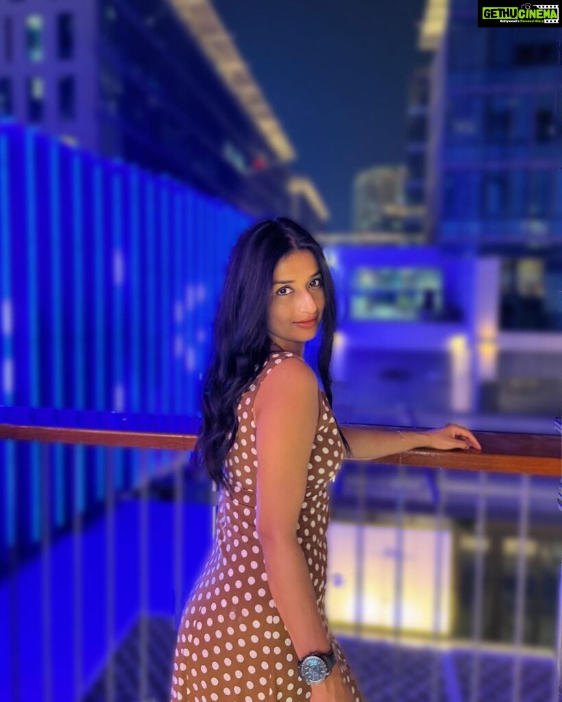 Meera Jasmine Instagram - Connect the dots your own way 🤎🤍 #PolkaDot #Polka #MondayMood #MondayVibes #OnwardsAndUpwards #MJ #MeeraJasmine