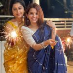 Meera Jasmine Instagram - Light of hope 🪔✨ #Family #Being #LoveAndLight #Diwali #OnwardsAndUpwards #MJ #MeeraJasmine