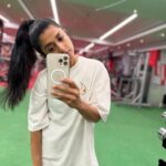 Meera Jasmine Instagram - All progress lies beyond your comfort zone 💖🦋 #MindfulMonday #MondayMood #MondayMotivation #GymLife #LifeStyleGoals #FitnessGoal #WellnessAndCalm #gym #fitness #gym #OnwardsAndUpwards #MJ