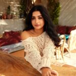 Meera Jasmine Instagram - Clarity is power 💥 Photography : @rahuljhangiani Styling : @soodpranav @sanya_sheth Makeup and hair : @jazmin_lois_rodriguez #ShootDiaries #MondayMood #MondayMotivation #OnwardsAndUpwards #MJ #MeeraJasmine