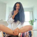Meera Jasmine Instagram – Warm socks and comfy clothes kind of Sunday ❄️ 

#Sunday #SundayVibes #OnwardsAndUpwards #MJ #MeeraJasmine