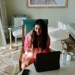 Meera Jasmine Instagram - Life’s calling,seize the day 💖✨ #HustleMode #KeepHustling #SeizeTheDay #OnwardsAndUpwards #MJ #MeeraJasmine