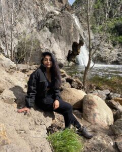 Meera Jasmine Instagram - True that every now and then we must travel far enough to find ourselves.  A walk in the woods and amidst the greens that helped me rediscover … realign and revisit self and all that essentially matters 🍃

#JourneyInward #Catharsis #OnwardsAndUpwards #MJ #MeeraJasmine