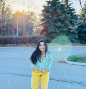 Meera Jasmine Instagram - Finding magic in the music of the winter breeze and the silence of the sun ❄️♾️❄️

Sending love and light 💎 

#ChristmasEve #FaithAndMagic #NatureChild #OnwardsAndUpwards #MJ #MeeraJasmine