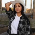 Meera Jasmine Instagram - The irresistible charm of resilience… strength and determination 🐎 #JourneyInward #SelfMusings #OnwardsAndUpdwards #MJ #MeeraJasmine