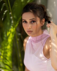 Mimi Chakraborty Instagram -