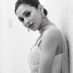 Mimi Chakraborty Instagram -