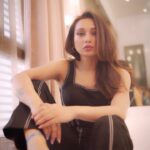 Mimi Chakraborty Instagram - 🖤🤍🖤