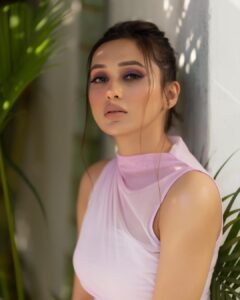 Mimi Chakraborty Instagram -