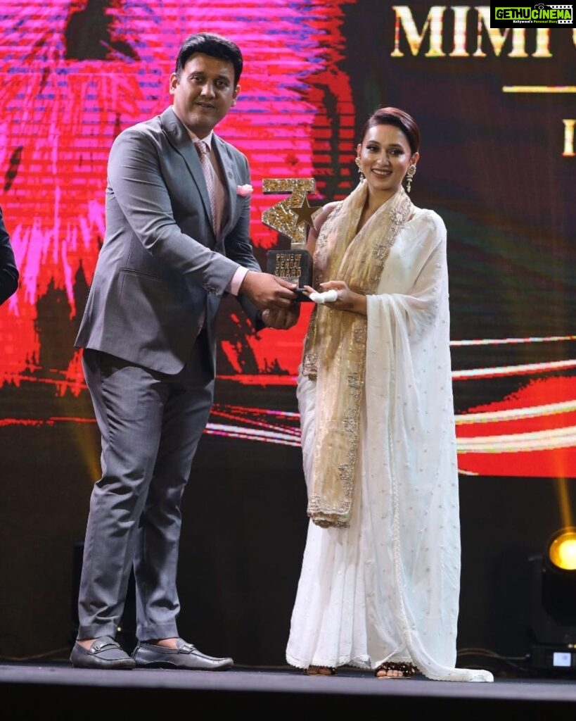 Mimi Chakraborty Instagram - I am honoured to be a recipient of the Pride of Bengal Award, 2023 and I truly feel humbled to share the same with the other luminaries who were a part of this special award. Grateful 🙏🧿
