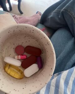 Mimi Chakraborty Instagram - Some days just dosen’t go how you plan it🪡🏥💊🧿📿