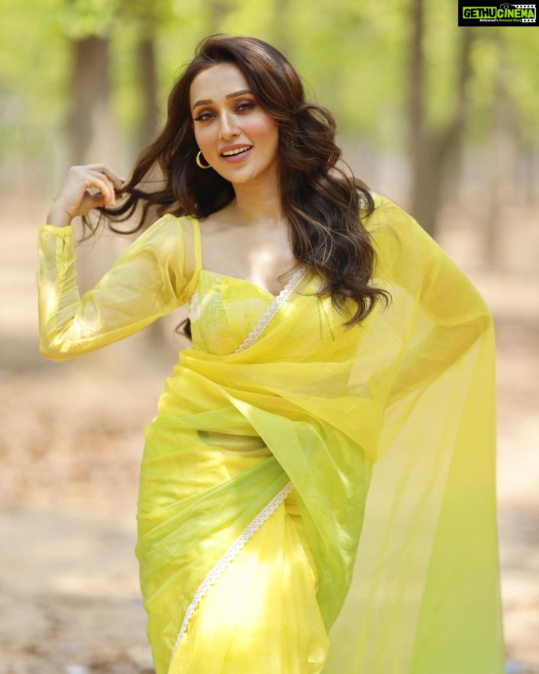 Mimi Chakraborty Instagram - Happy in nature nd ☀️