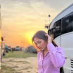 Mimi Chakraborty Instagram - Some endings are beautiful 🌅 ok byeee whole night shoot today🫣🫢 📸: @pritampritamhalder