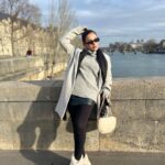 Mimi Chakraborty Instagram – I have been drinking more HOT chocolate 🍫 for the last few days,
Did u check on me,
Did u notice me ☕️🫣 🏋️‍♀️