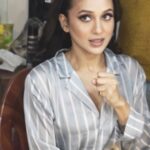 Mimi Chakraborty Instagram - Watch full video only on my youtube channel. *link in bio*👆🏾👆🏾👆🏾 #event #behindthescenes #performance #CaptainTMT