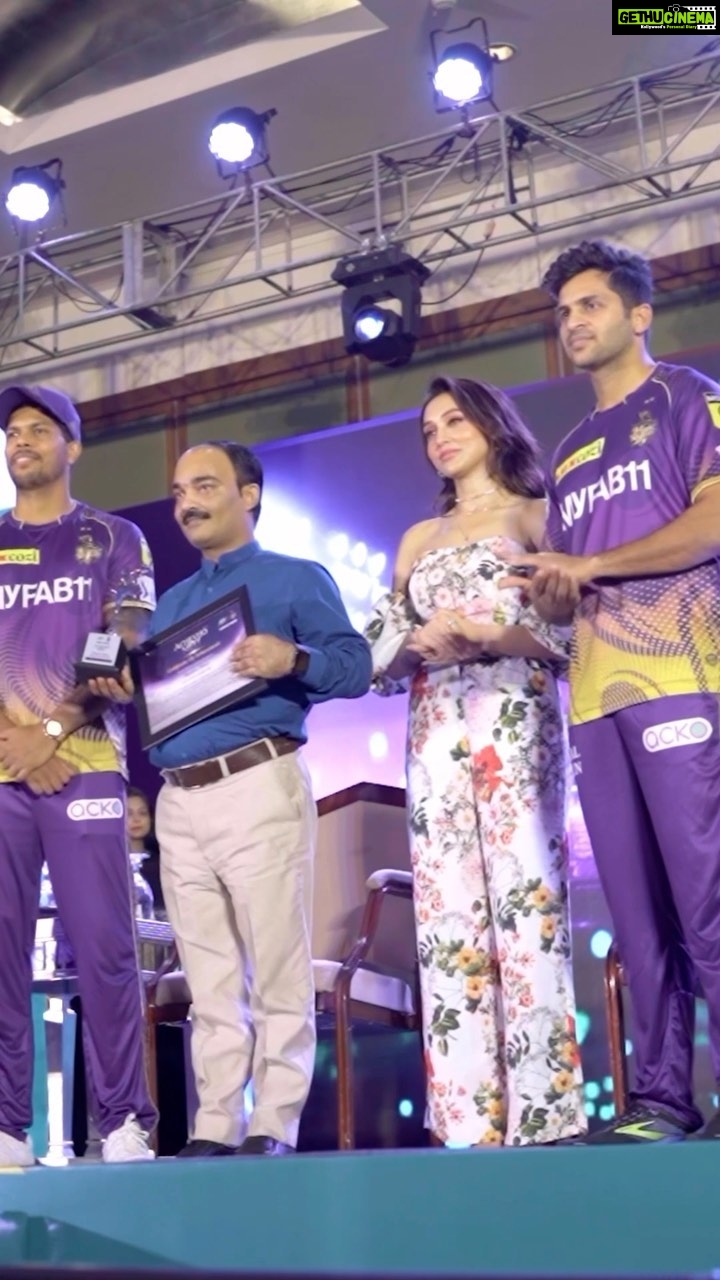 Mimi Chakraborty Instagram - A good day at work looks like this 🧿✌️ @joy_beautifulbynature @kkriders