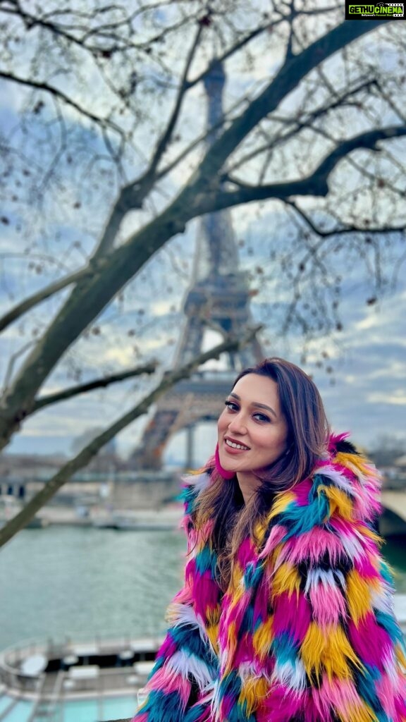 Mimi Chakraborty Instagram - #TravelWithLSA: “I guess spending my birthday in Paris was the bst decision I made. The vibe was out of the world, the energy of the people was out of this world with billions of road side cafes and eateries which transform into pubs at night. No matter how busy they are, the people never failed to greet me with a ‘bonjour’. We took a trip to the vineyards and quaint places in and around France, especially Provence. I even got to know the meaning of my name there because ‘Mimi’ in french means ‘cute’! I made a lot of wonderful memories there,” says actor and MP Mimi Chakraborty (@mimichakraborty) about her whirlwind trip to France. The stunning actress is an avid traveller and recently spent her birthday in Paris - a decision that changed her life. Travel is truly one of the best ways to create wonderful memories. #MimiChakraborty #France #Paris #LifestyleAsiaIndia #LSAArena