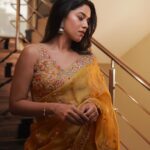 Mirnalini Ravi Instagram – Draped yellow 💛

@samyakksarees @momentousfotography @laxmirah_themakeupartist