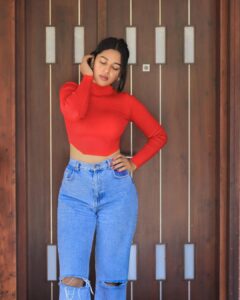 Mirnalini Ravi Instagram - “Let everything you do be done in love”
Happy Easter 🐣 ♥️

Pc @sanjai_sukumar06
