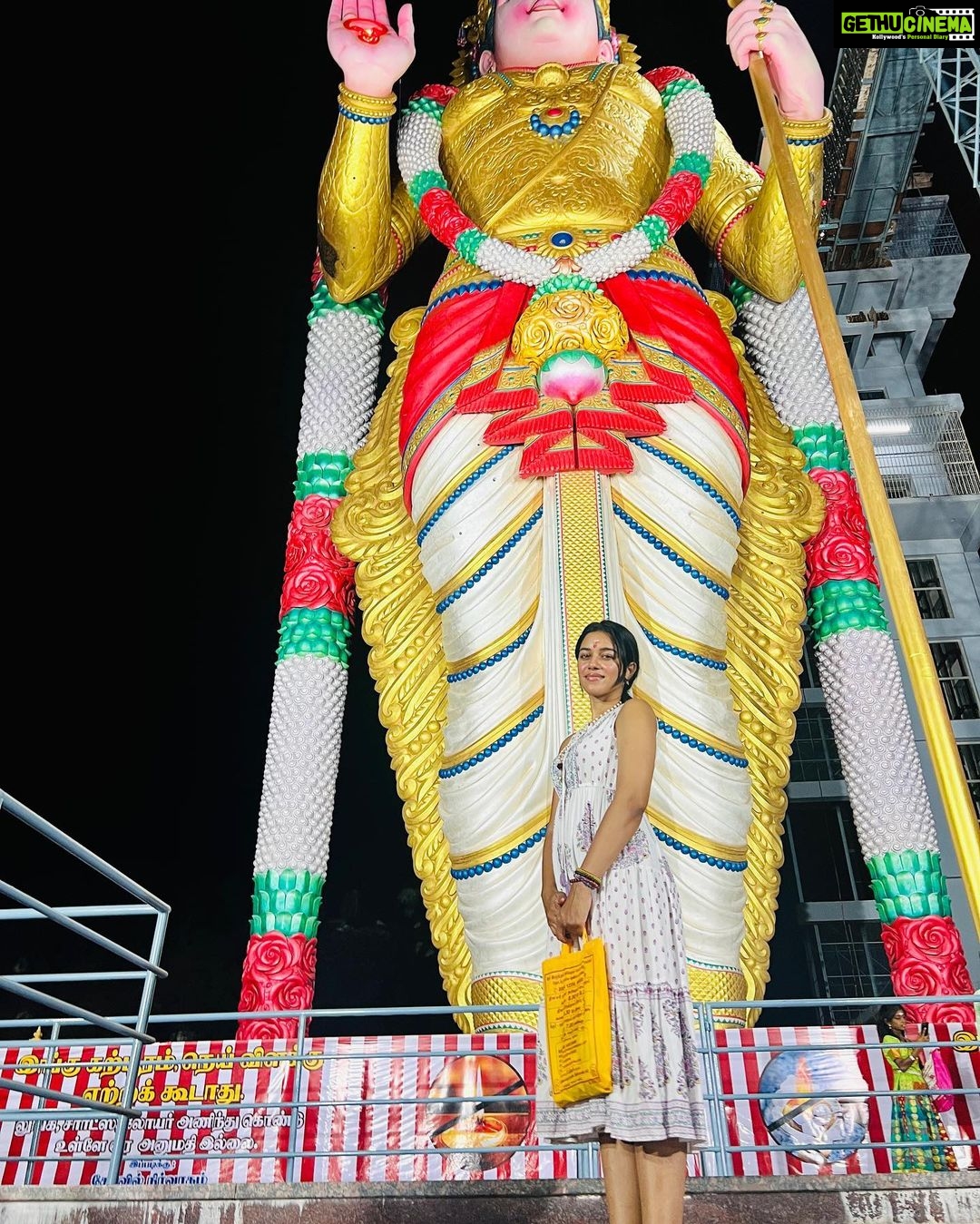 Mirnalini Ravi Instagram - It was blissful 🪷 #WorldsTallestMurugan 🙏 Muthumalai Murugan Temple
