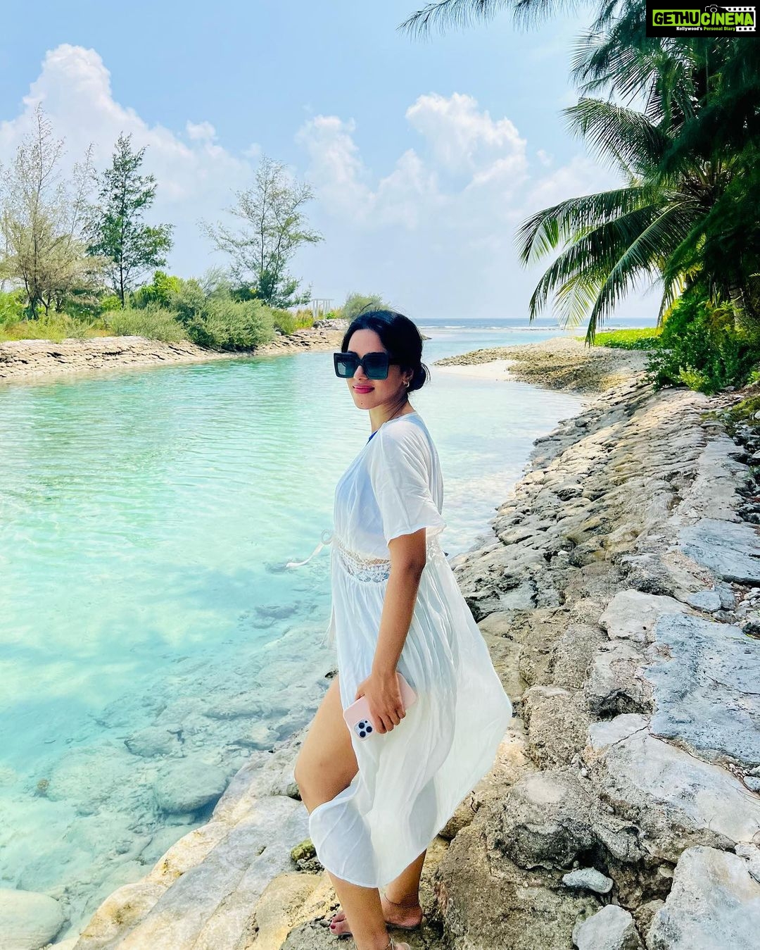 Mirnalini Ravi Instagram - In sync with Blue 💙 @canareef Pc @madurai_ecotourism