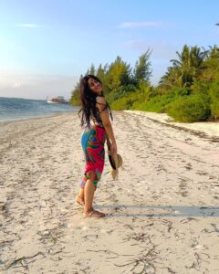Mirnalini Ravi Instagram - Beach bum 🌊
@canareef 

#CanaReef #MaldivesTourism #Tourism #LoveMaldives #loveCanaReef#addu #visitmaldives