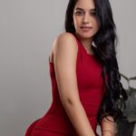 Mirnalini Ravi Instagram - Happy Valentines day my people❤️ Today is about Love, not if you have a partner or not ! So love yourself more than anyone could, Give yourself everything you want, Stay Whole,Loved & Happy 🫶🏻 Pc @artz_by_sathish @shiva_soundarrajan @kaviyaartistry_off