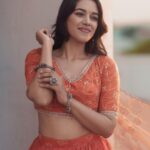 Mirnalini Ravi Instagram – I wish you a happy, prosperous, and delightful Pongal & Sankranti this year. Enjoy the festival with deep gratitude and regards.🌾☀️

@ram___prakash_ 
@indu_ig 
@abhirami_mua 
@_.style_n_art._ 
@___diwakar
@theneedlecraft.world 
@the_beta_girl