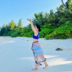 Mirnalini Ravi Instagram - Talk to the sand 🏝 @canareef #CanaReef #MaldivesTourism #Tourism #LoveMaldives #loveCanaReef#addu #visitmaldives Canareef Resort Maldives