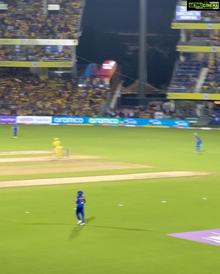 Mirnalini Ravi Instagram - The CHEPAUK 💛🔥🥹 #CSKvsMI 🦁 Chepauk Stadium