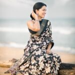 Mirnalini Ravi Instagram – My sense of direction leads me one way : to the beach 🤍