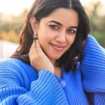 Mirnalini Ravi Instagram - Your Monday Blue’s 💙💛 PC @varuun.jpg