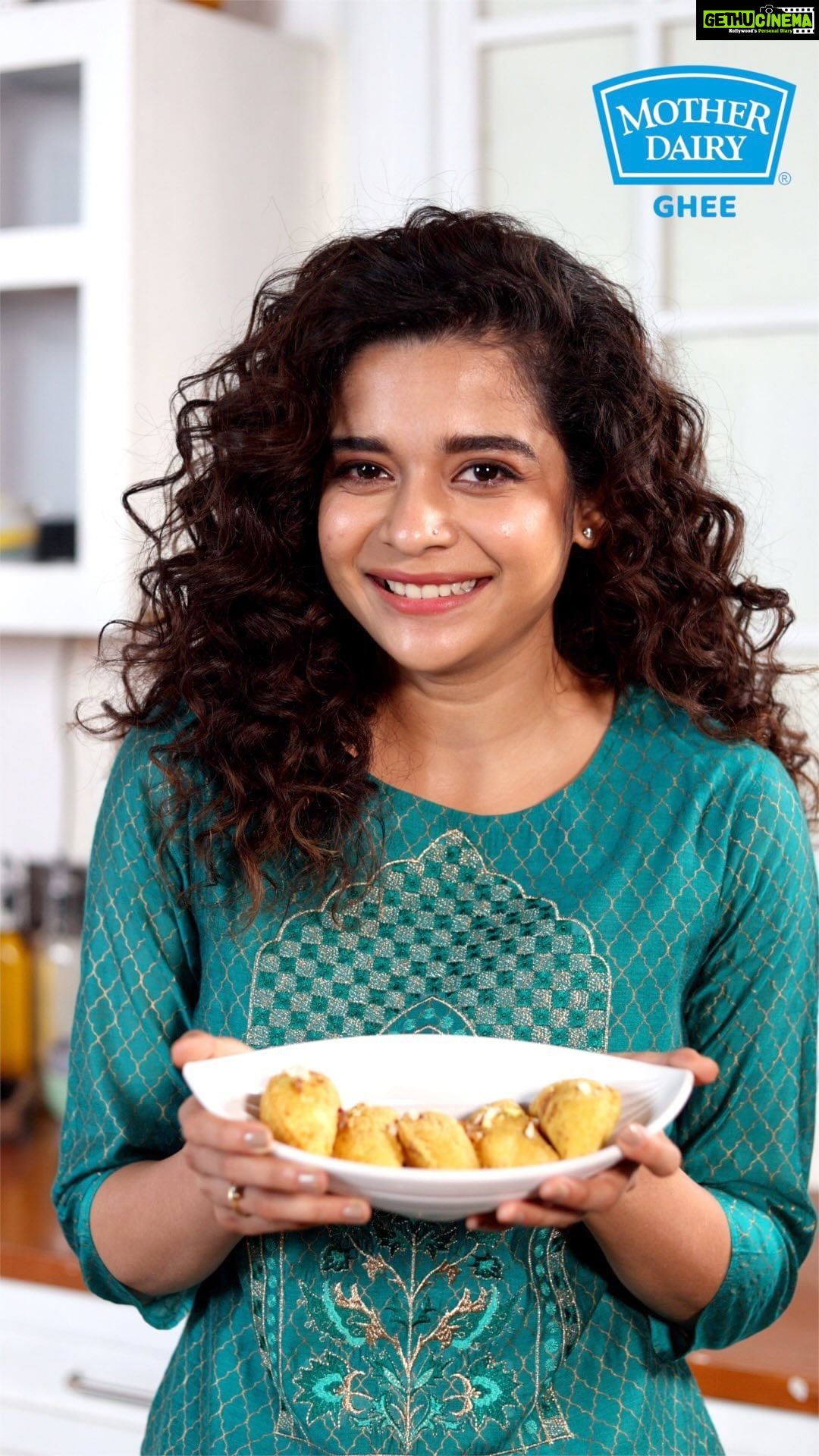 Mithila Palkar Instagram - Apnepan ki khushoo aur Holi ki gujiya ka wahi swaad, celebrate keejiye Mother Dairy Ghee ke saath. Mother Dairy Ghee and I wish everyone a very happy holi!! #HappyHoli2023 #MotherDairyGhee #KhushbooApnepanKi #MotherDairy